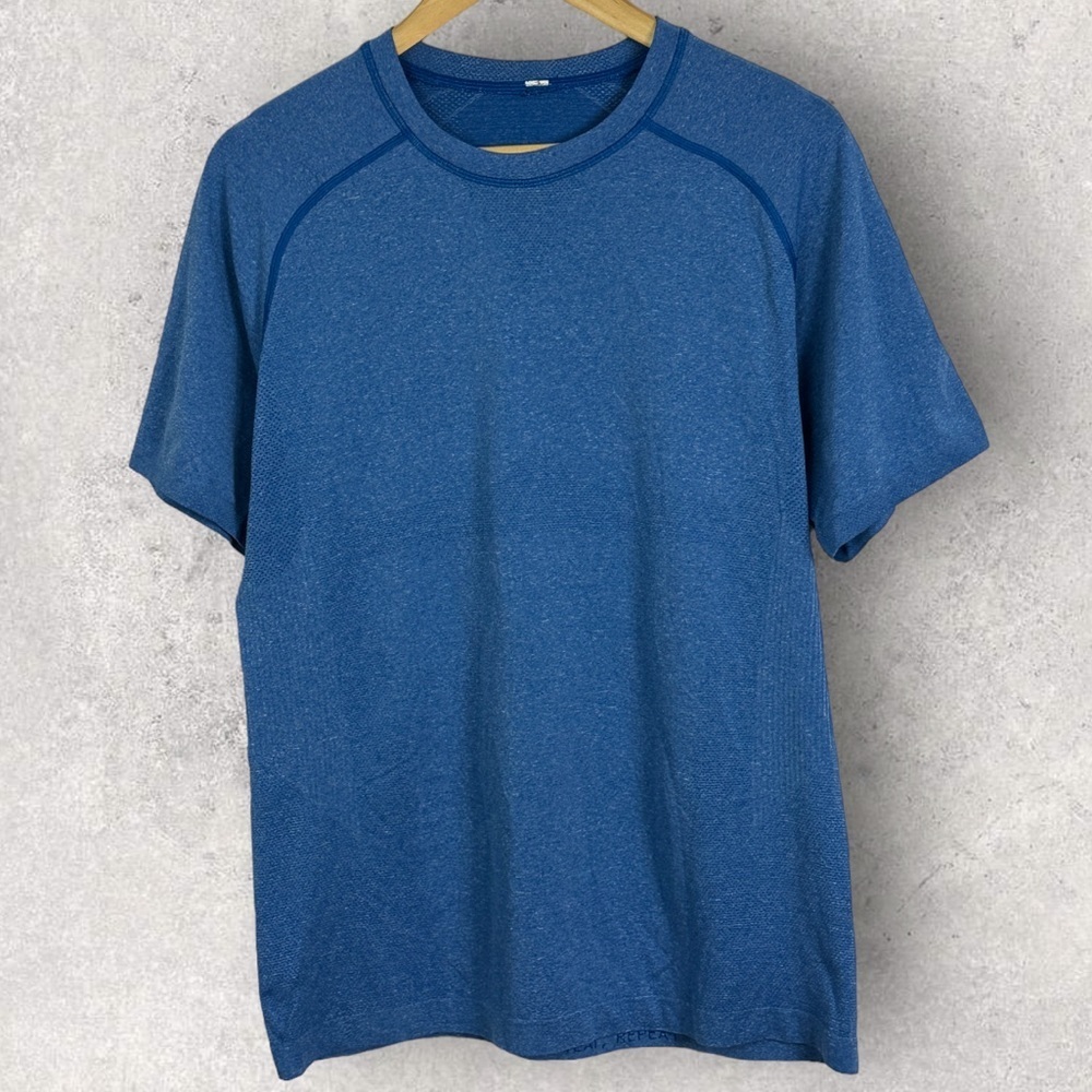 Lululemon Mens Metal Vent Short Sleeve Crew Neck T-Shirt Tee Anti-Stink Medium M